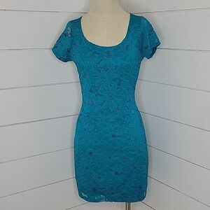 NWT Y2K Tiana B. Medium aqua blue lace mini dress